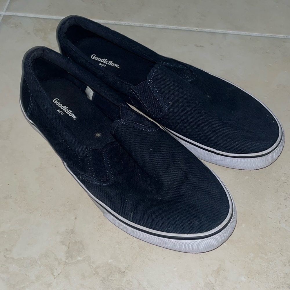 GoodFellow & Co canvas loaf shoes, size 9 men’s